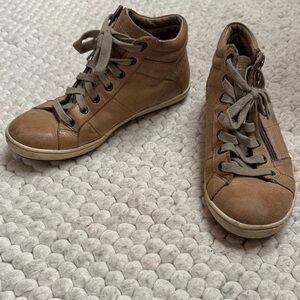 Taos Footwear Tan Leather High-Top Sneakers